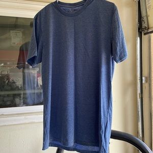Brand new Men’s medium blue Oakley t shirt